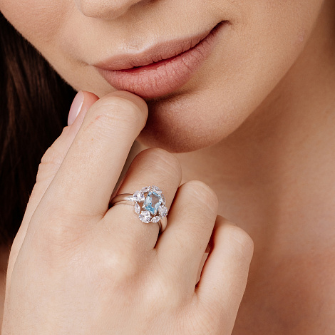 Inel din argint  cu pietre Cubic Zirconia Incolor, Topaz albastru