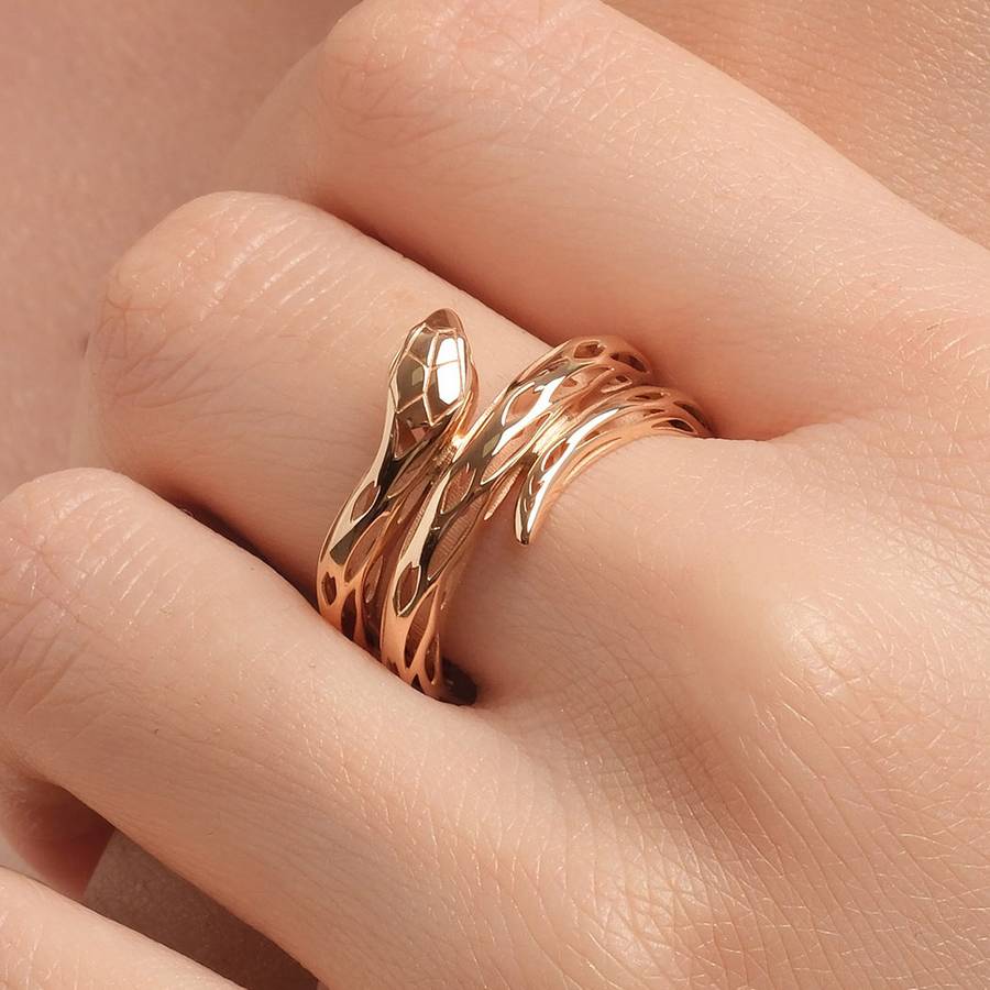 Кольцо из красного золота без камней