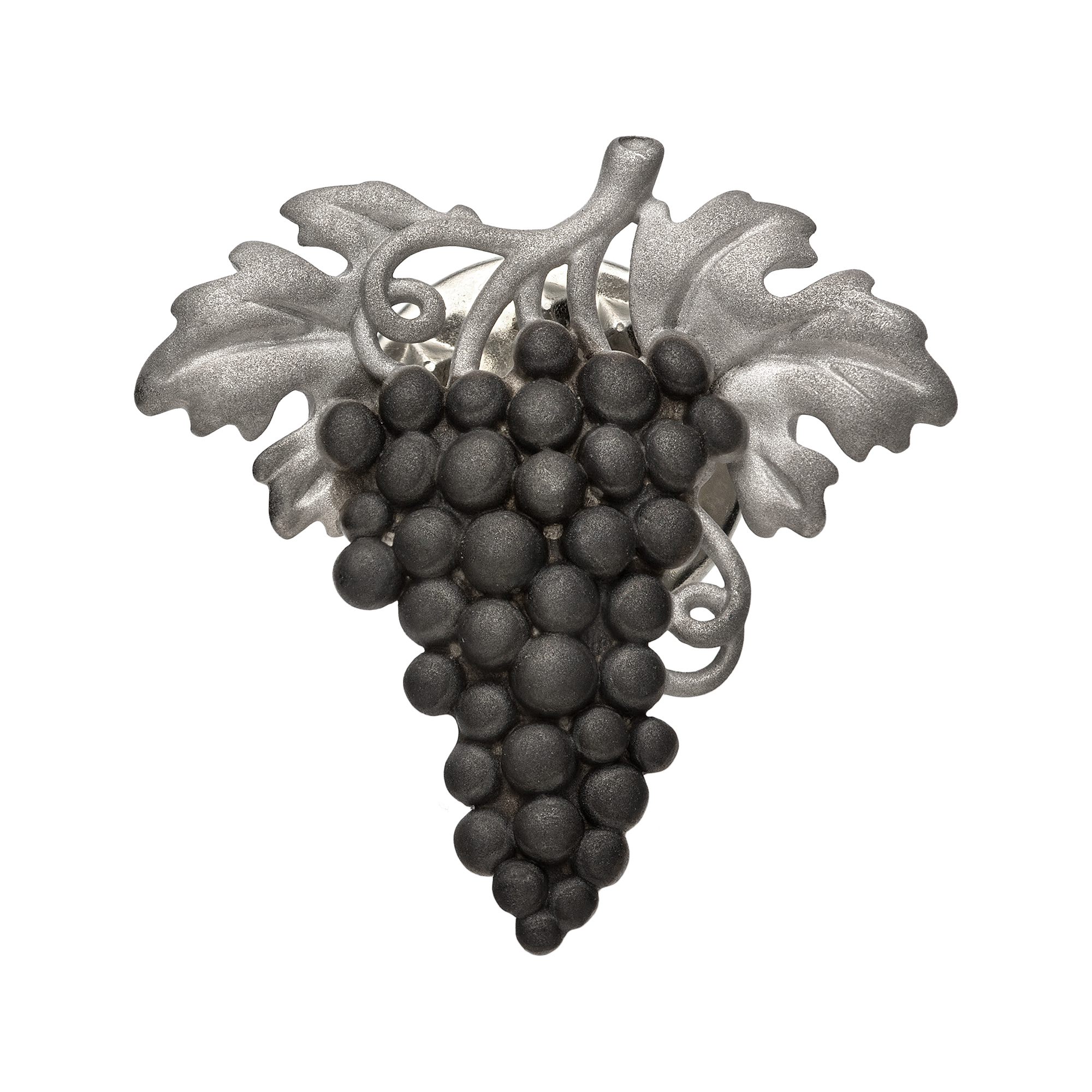 Брошь из серебра без камней