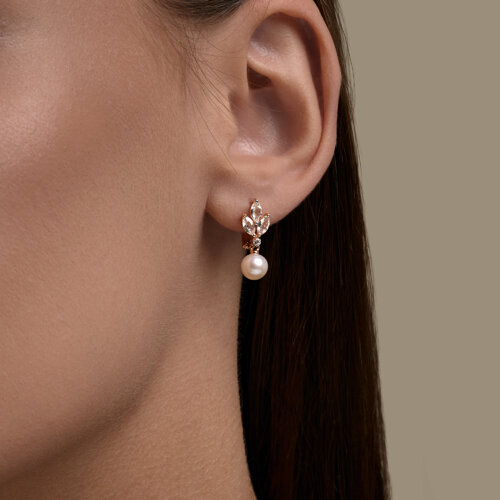 Cercei Suspendați din aur roșu cu pietre Cristal de munte, Perla Albă