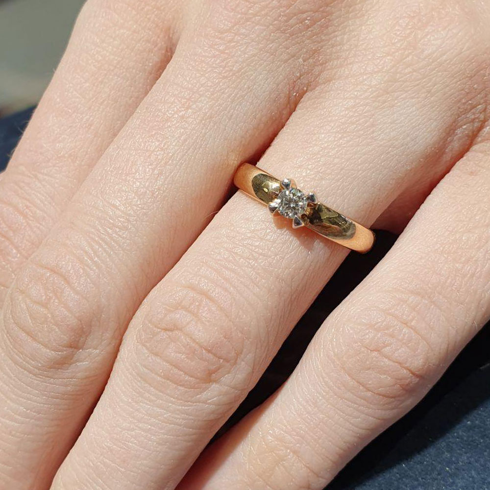 Inel din aur roșu cu pietre Diamant