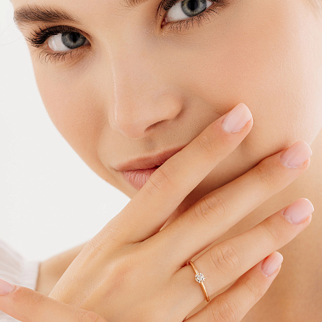 Inel din aur roșu cu pietre Diamant