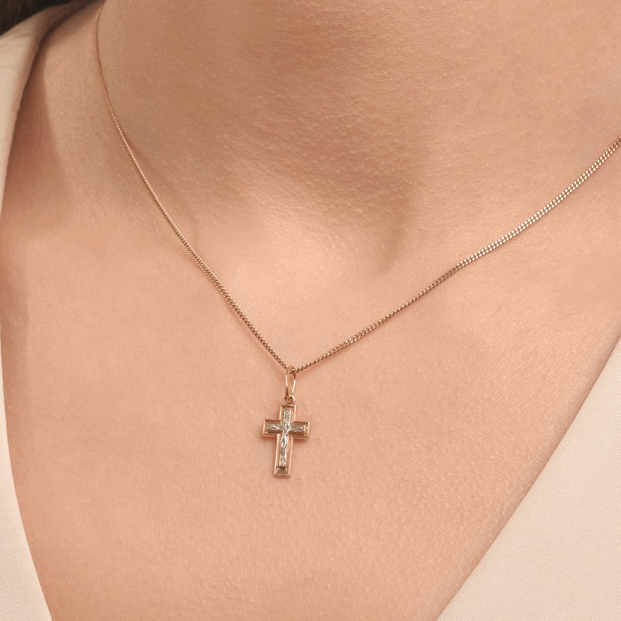 Cruce din aur alb și roșu fără pietre