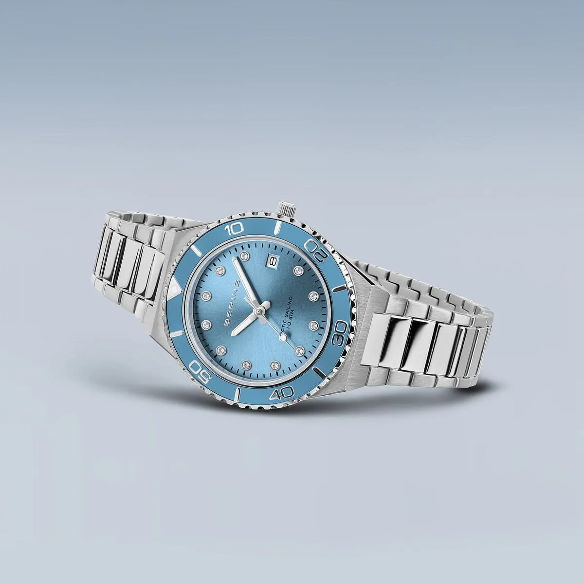Часы BERING с камнями Swarovski