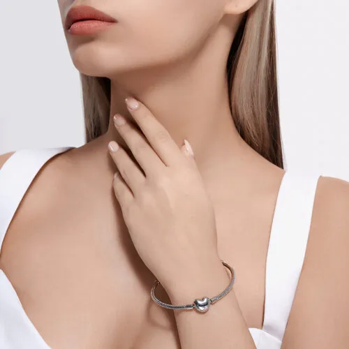 Браслет Love из серебра без камней
