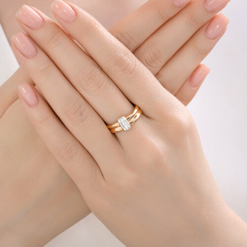 Кольцо из красного золота с камнями Бриллиант