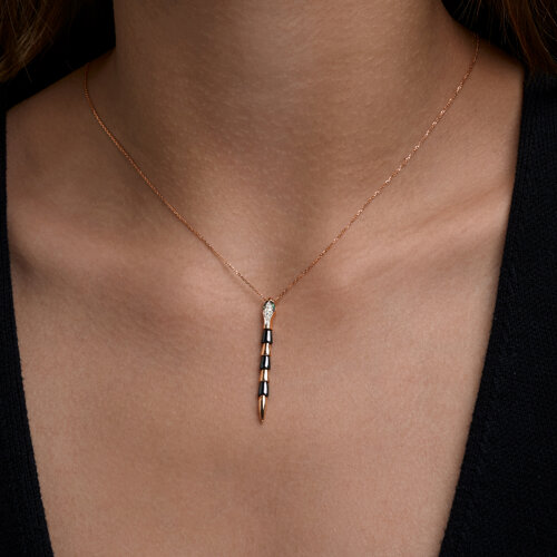 Колье из красного золота с камнями Бриллиант, Изумруд и Керамика черная