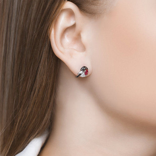 Серьги Пусеты из серебра с камнями Фианит, Фианит Чёрный и Корунд в цвете рубина