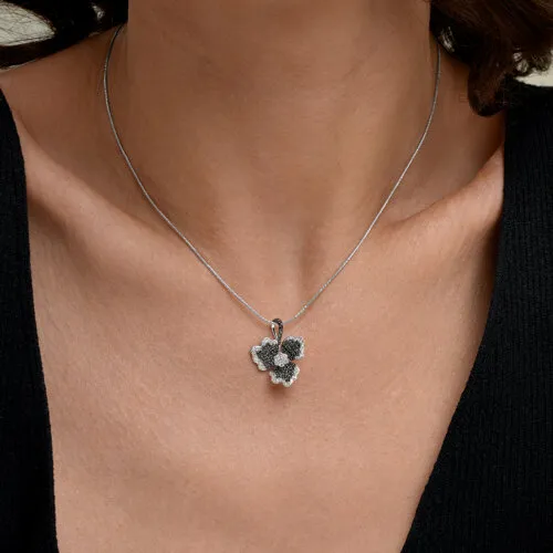Pandantiv din aur alb cu Diamant, Diamant negru