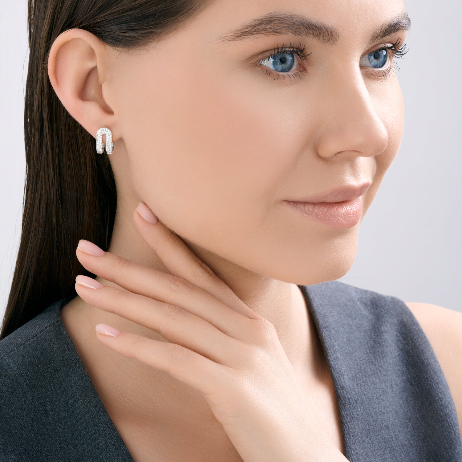 Cercei din aur alb cu pietre Diamant