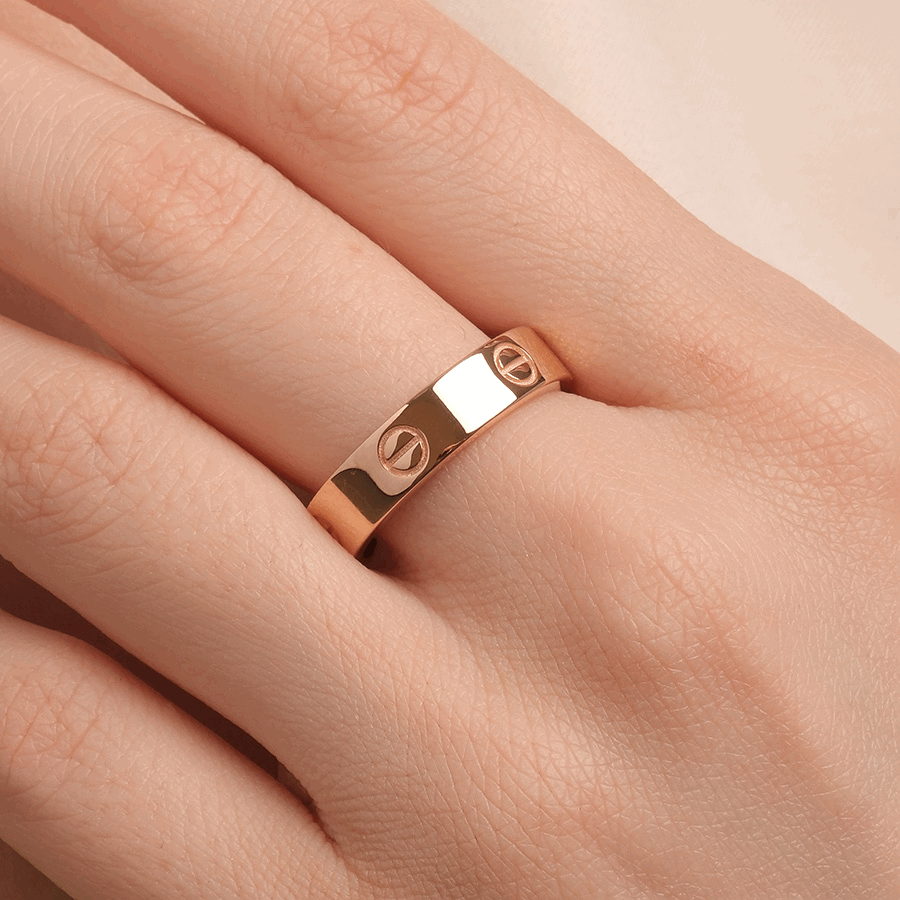 Inel din aur roșu fără pietre