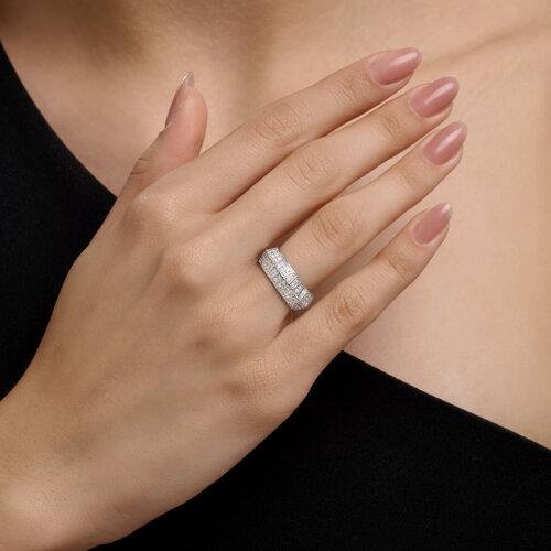 Кольцо из белого золота с камнями Бриллиант