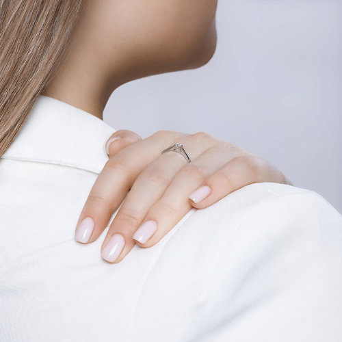 Inel din aur alb cu pietre Diamant