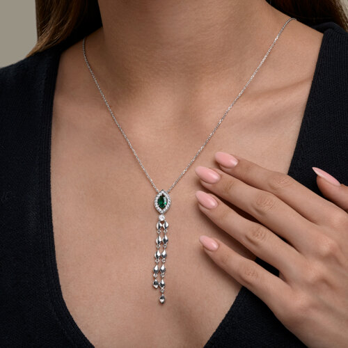 Колье из серебра с камнями Фианит, Фианит Зелёный