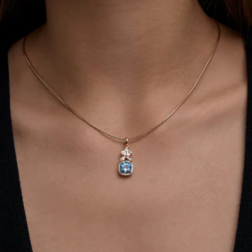 Pandantiv din aur roșu cu Diamant, Cristal de munte și Topaz Swiss