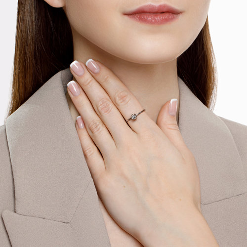 Кольцо из белого золота с камнями Бриллиант