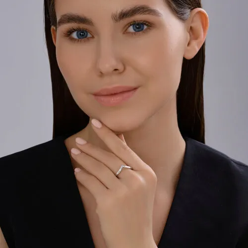 Кольцо из серебра с камнями Бриллиант
