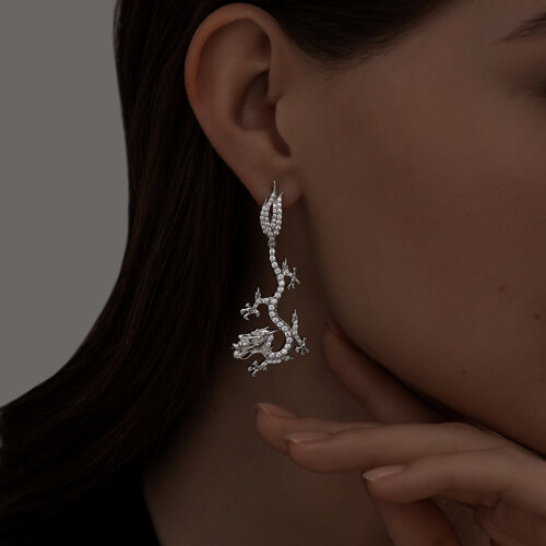 Серьги Длинные из серебра с камнями Фианит