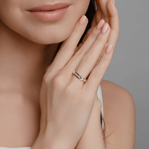 Обручальное кольцо из красного золота с камнями Бриллиант