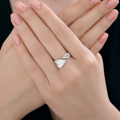 Кольцо из серебра с камнями Эмаль