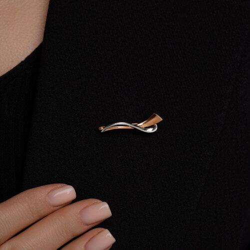 Брошь из красного золота без камней