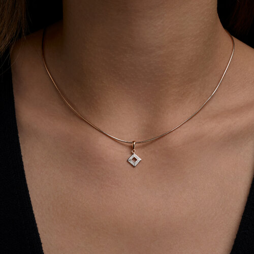 Pandantiv din aur roșu cu pietre Diamant