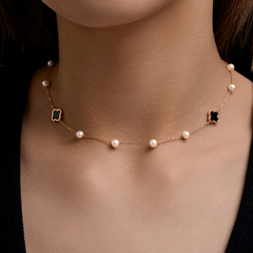 Колье из красного золота с камнями Агат черный, Жемчуг белый