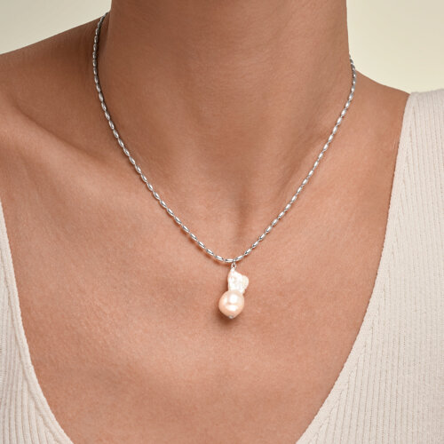 Колье из серебра с камнями Жемчуг белый