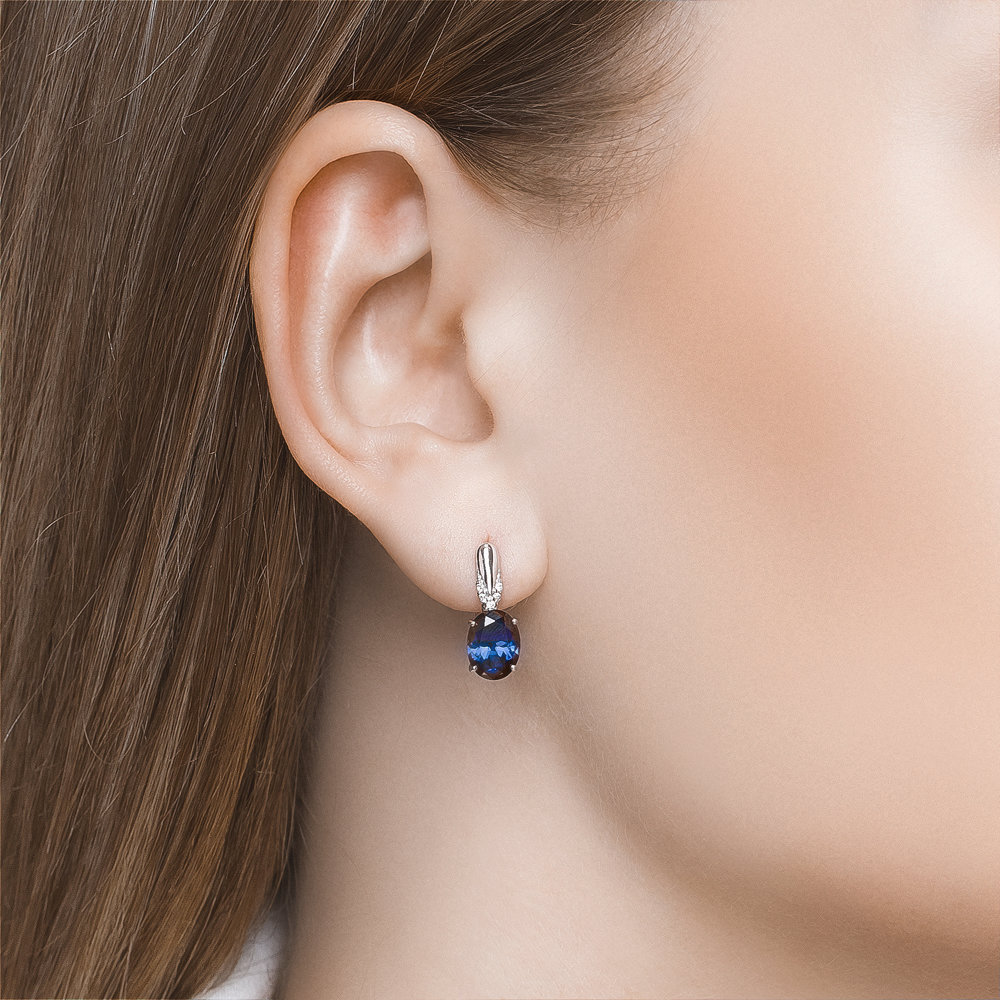 Серьги из серебра с камнями Фианит, Корунд