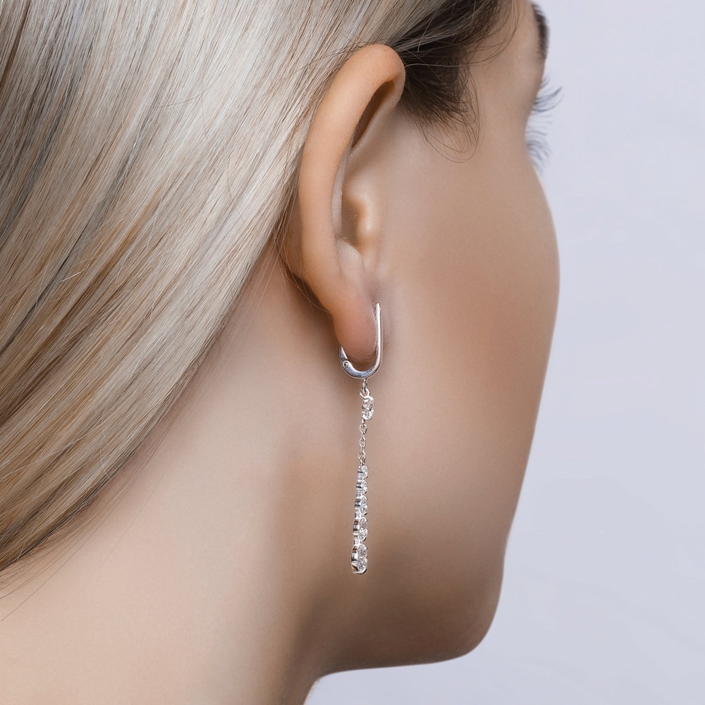 Серьги Длинные из серебра с камнями Фианит