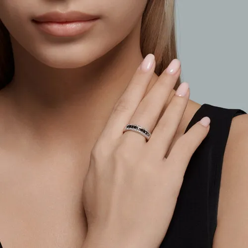 Inel din aur alb cu Diamant, Diamant negru
