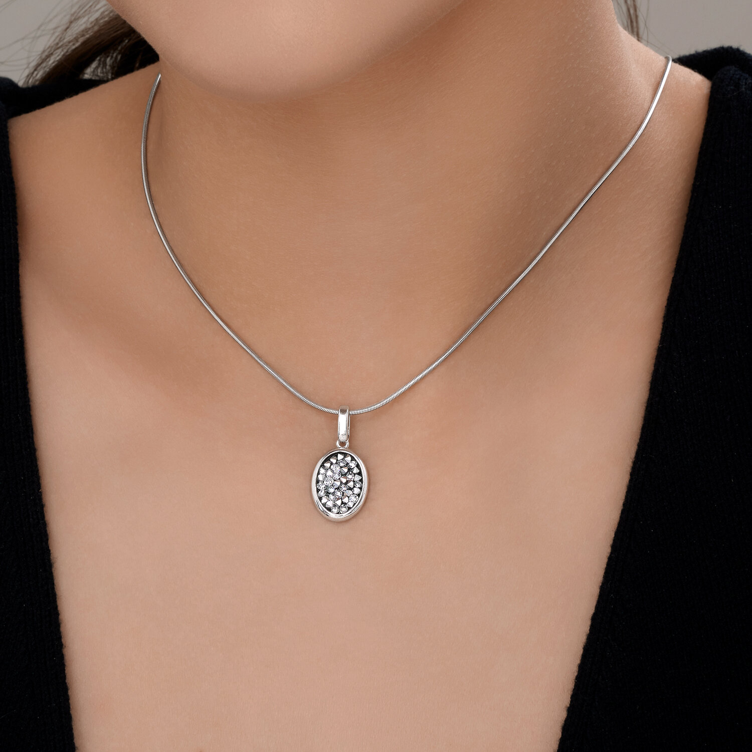 Подвеска из серебра с камнями Кристальная ткань