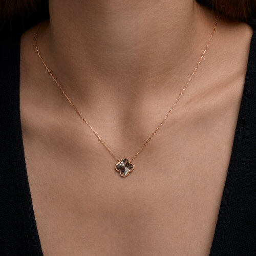 Colier din aur roșu fără pietre