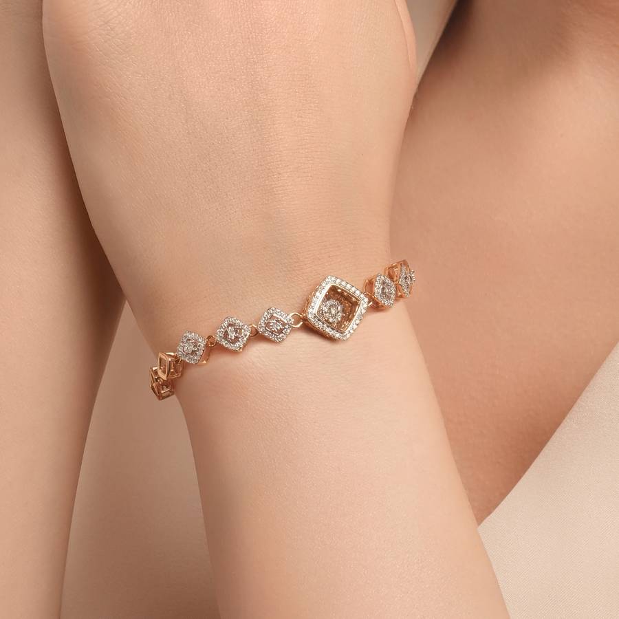 Браслет из красного золота с камнями Бриллиант