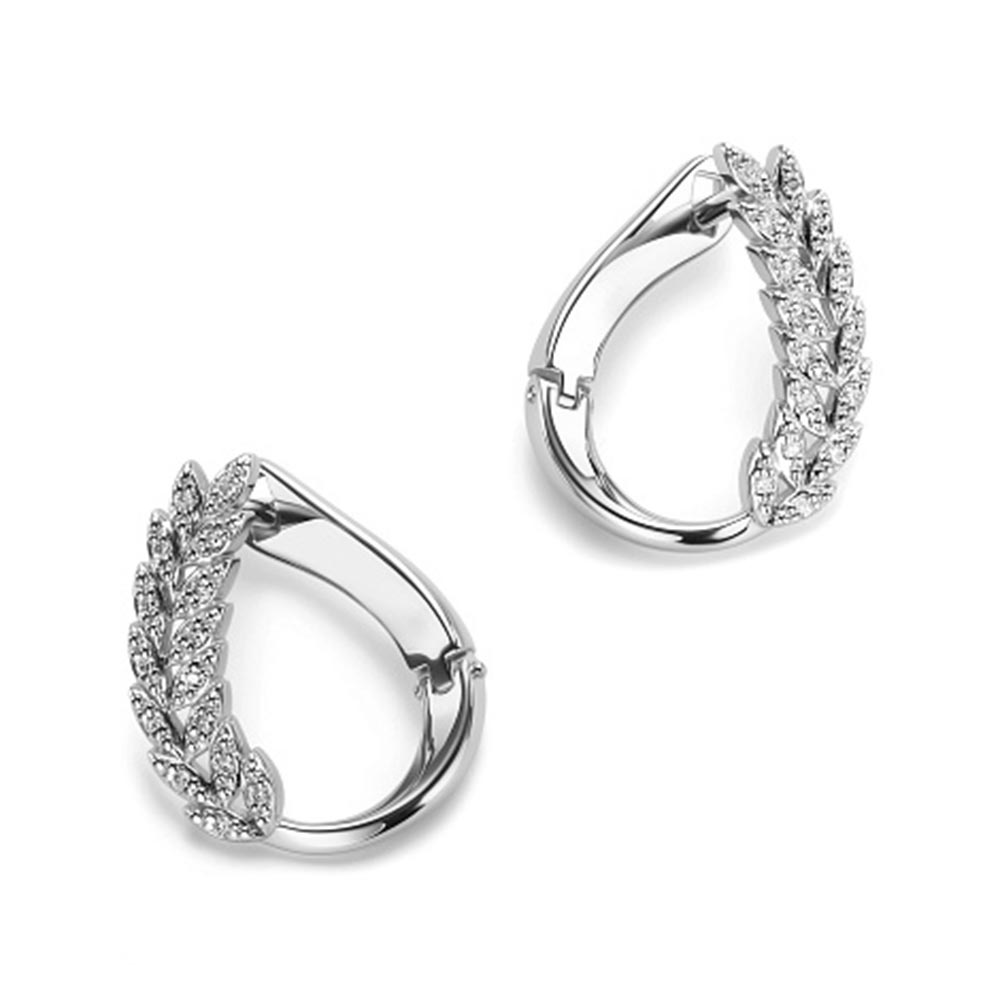 Серьги из белого золота с камнями Бриллиант