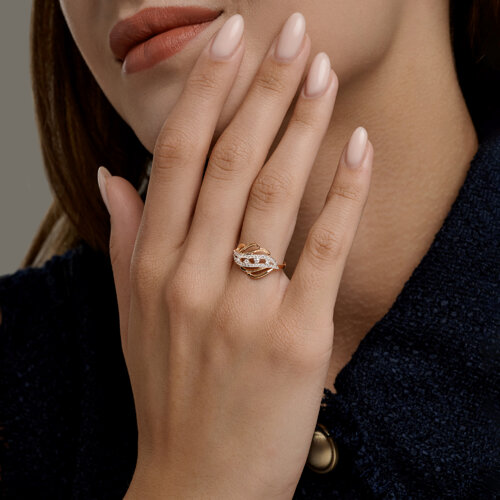 Кольцо из красного золота с камнями Фианит