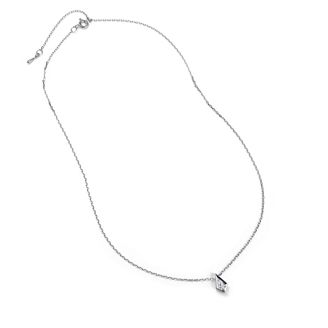 Колье из серебра с камнями Фианит