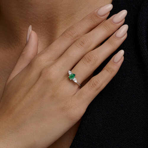 Inel din argint  cu pietre Cubic Zirconia Incolor, Smarald