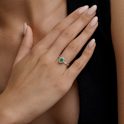 Inel din argint  cu pietre Cubic Zirconia Incolor, Smarald