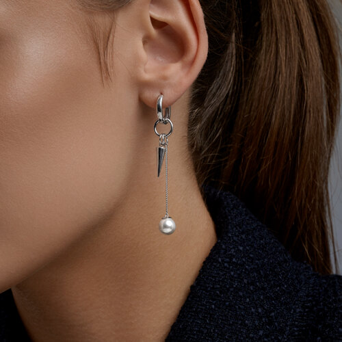 Серьги Конго из серебра с камнями Жемчуг имит.