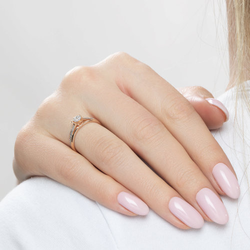 Inel din aur roșu cu pietre Diamant