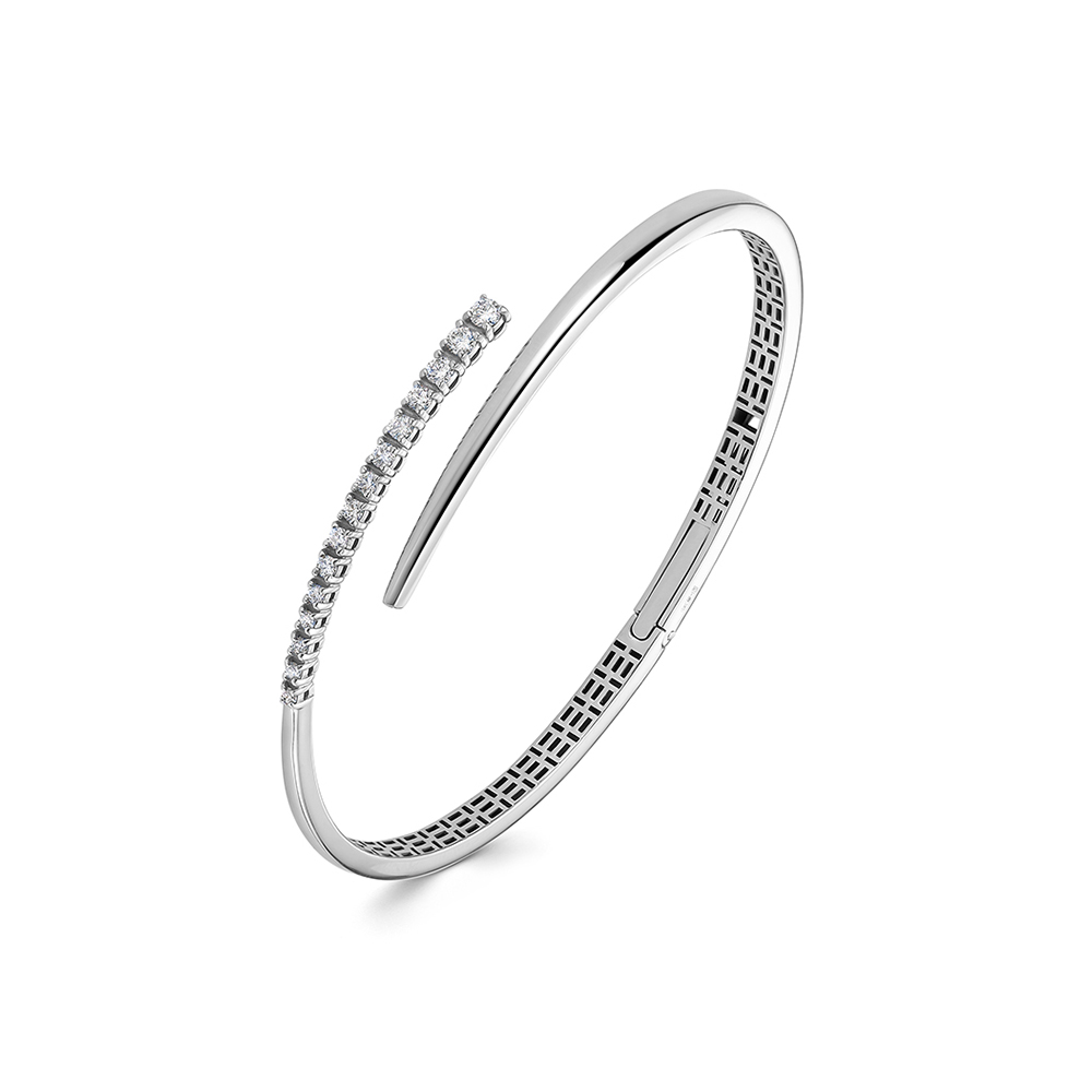 Браслет из белого золота с камнями Бриллиант