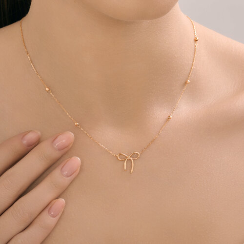 Колье из красного золота без камней