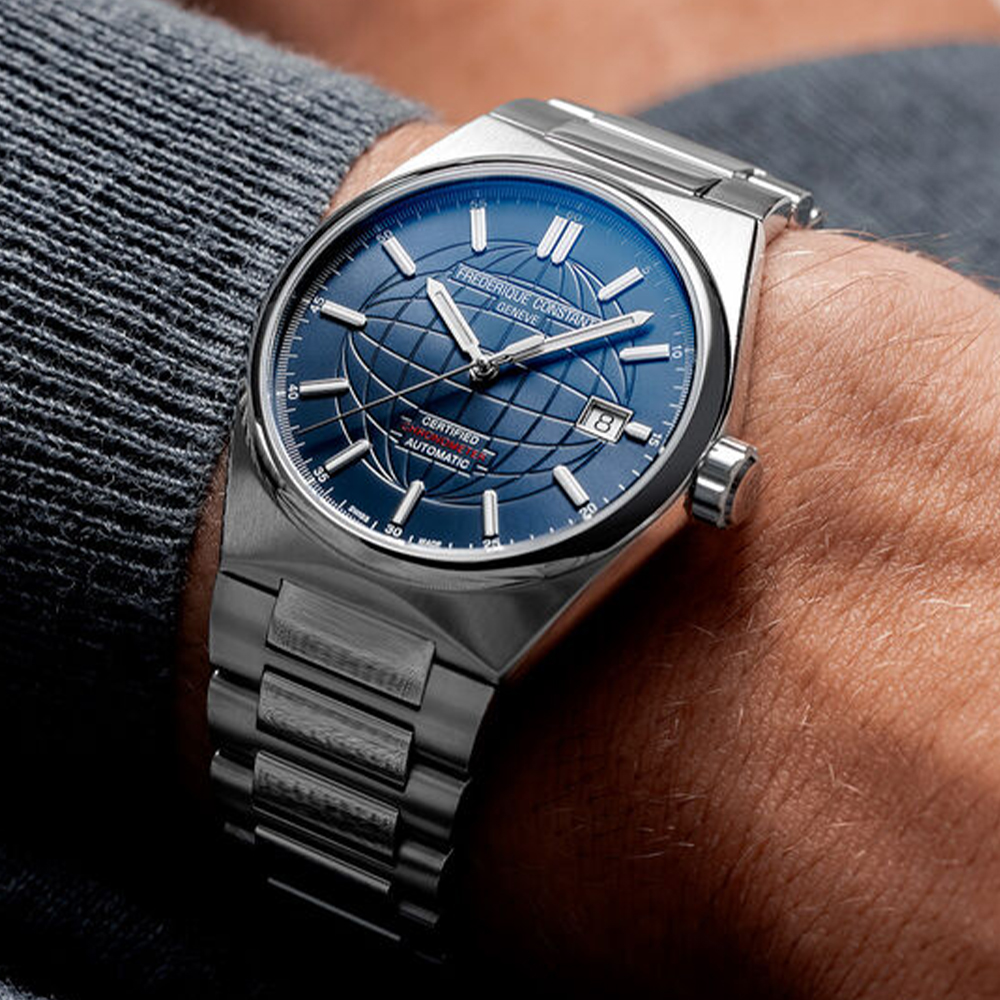 Часы FREDERIQUE CONSTANT Highlife Automatic