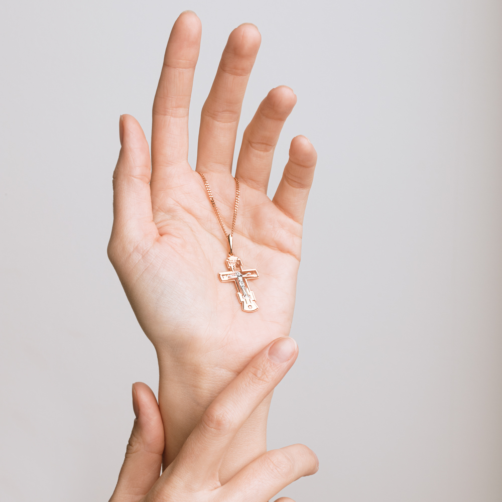 Cruce din aur roșu fără pietre