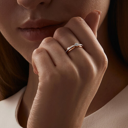 Inel din aur roșu cu pietre Diamant