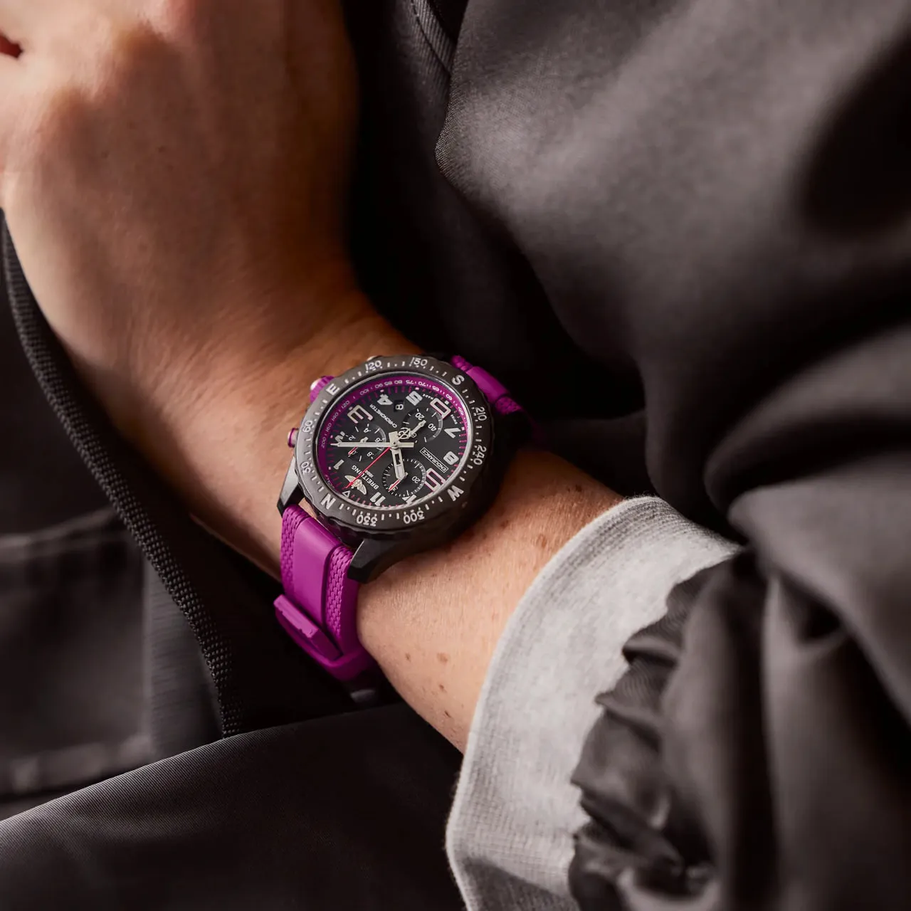 Ceas BREITLING Professional Endurance Pro 38