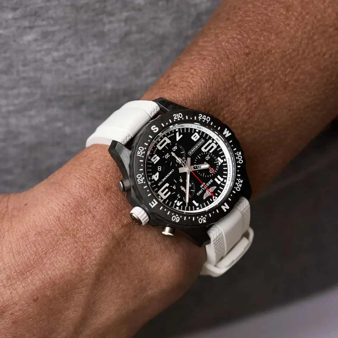 Ceas BREITLING Professional Endurance Pro 38