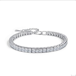Браслет Tennis из серебра с камнями Фианит