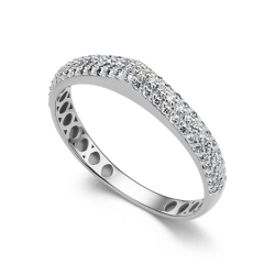 Кольцо из белого золота с камнями Бриллиант